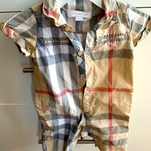 Unisex Burberry suit